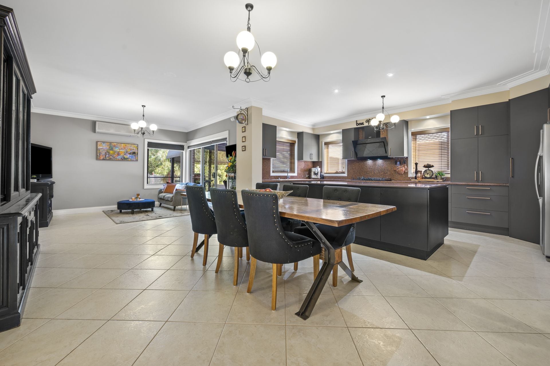 Elegant Touches, Impeccable Design
