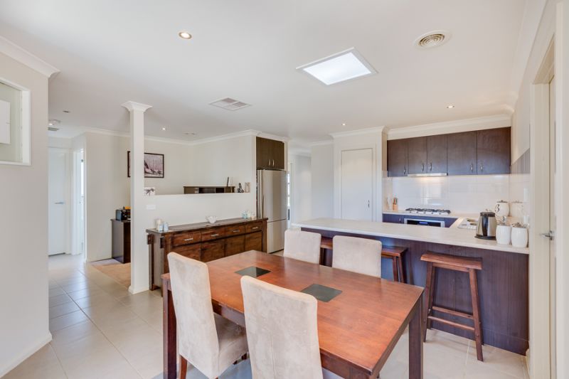 49 College Square, Bacchus Marsh - Thumbnail 3