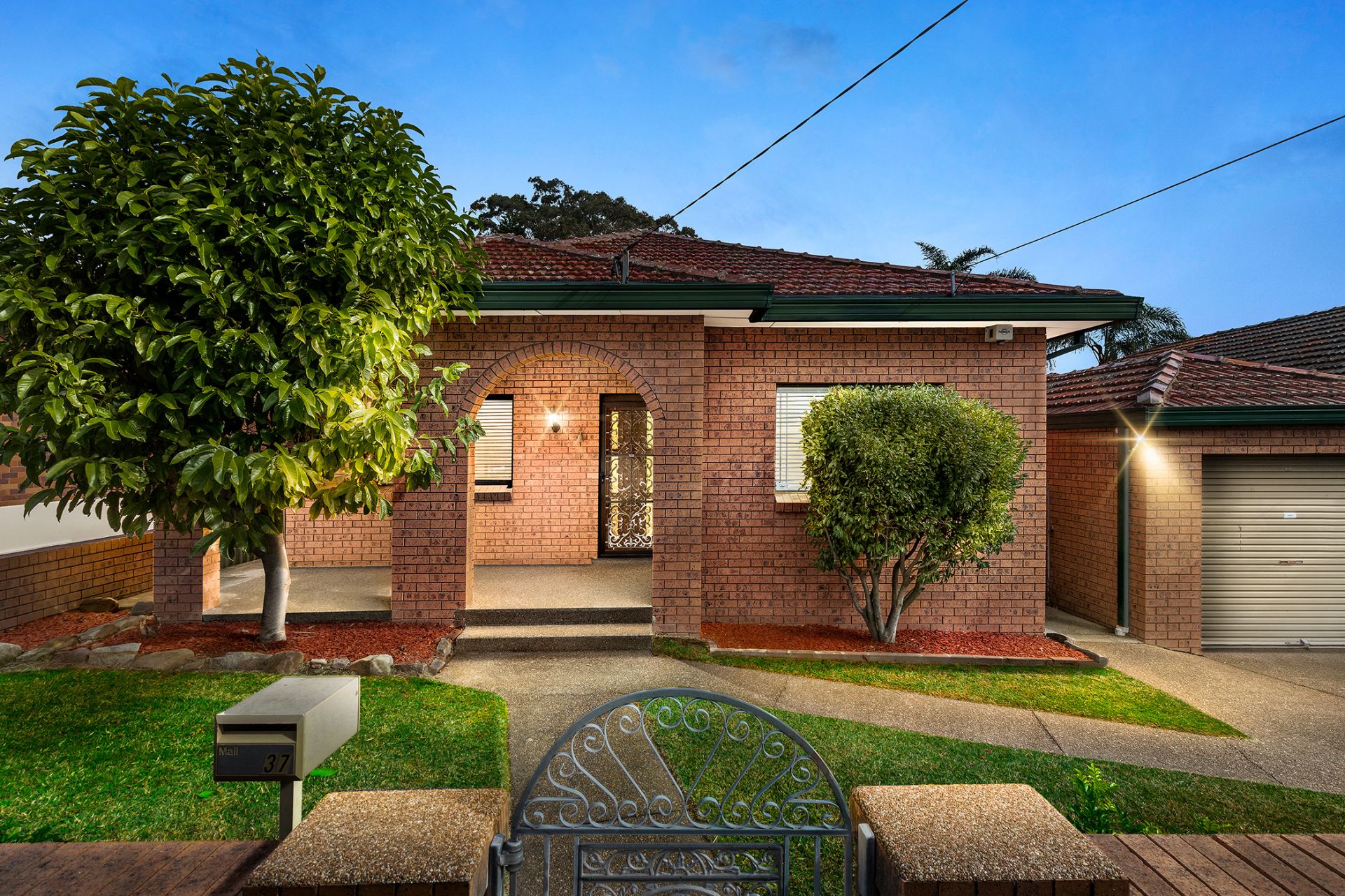 Real Estate For Sale 37 Ercildoune Avenue Beverley Park , NSW