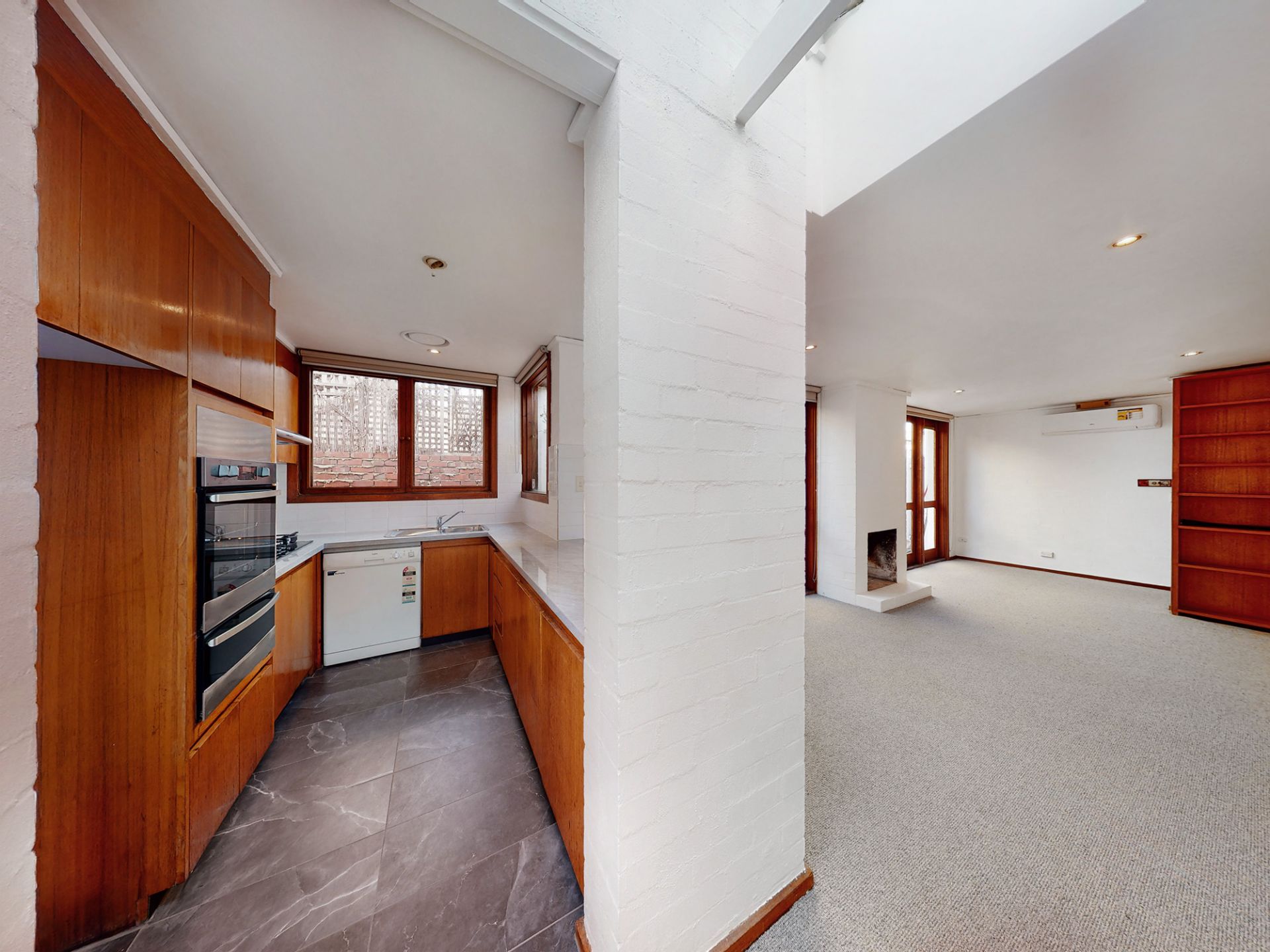 94 Surrey Road North, South Yarra - Thumbnail 3