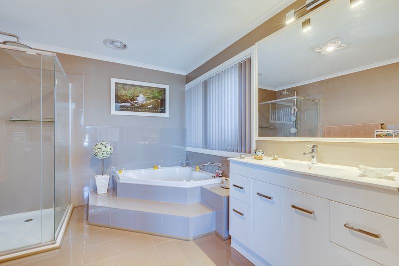 49 Clifton Drive, Bacchus Marsh - Thumbnail 8