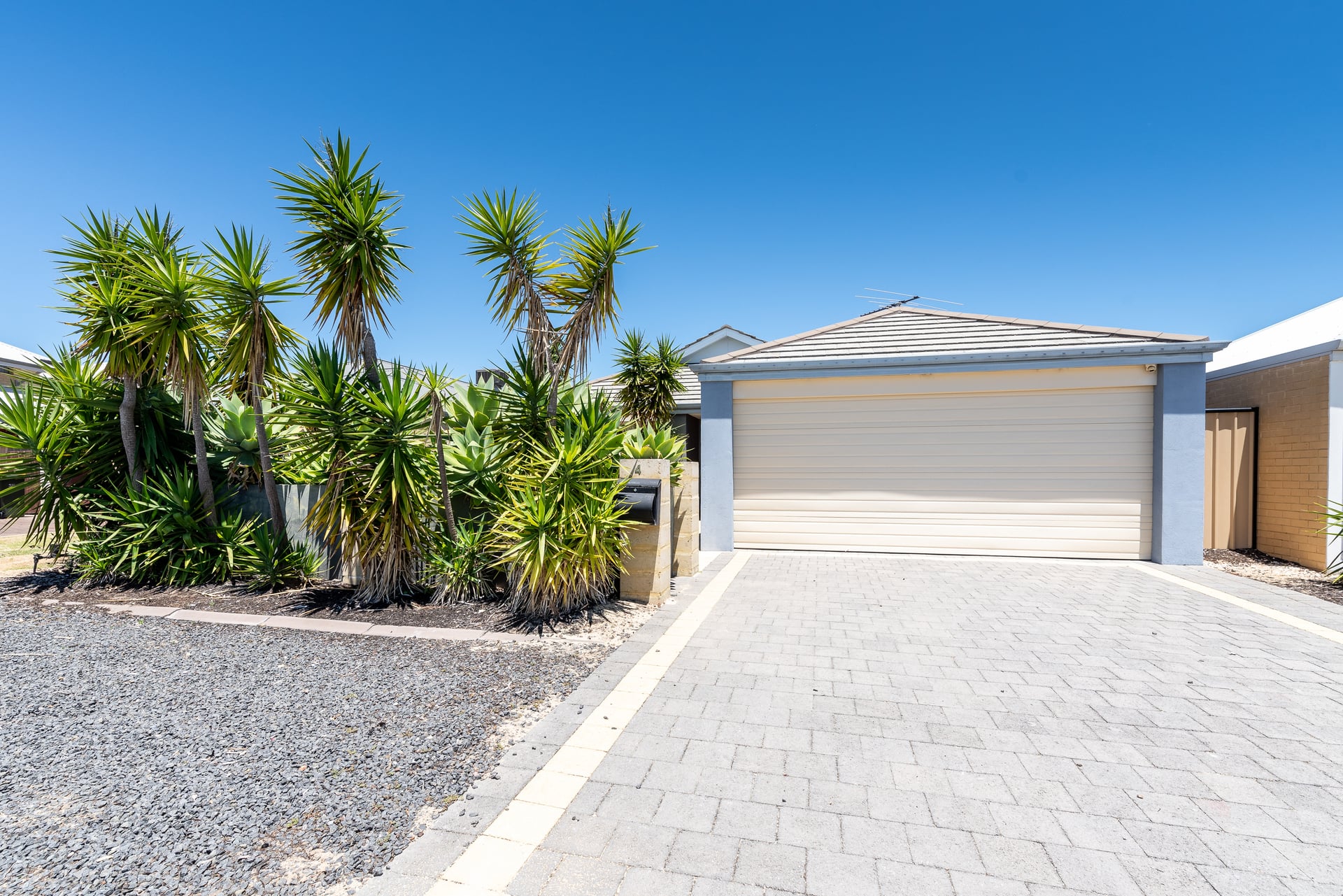 4 Nalgan Court CARRAMAR WA, Carramar - Thumbnail 2