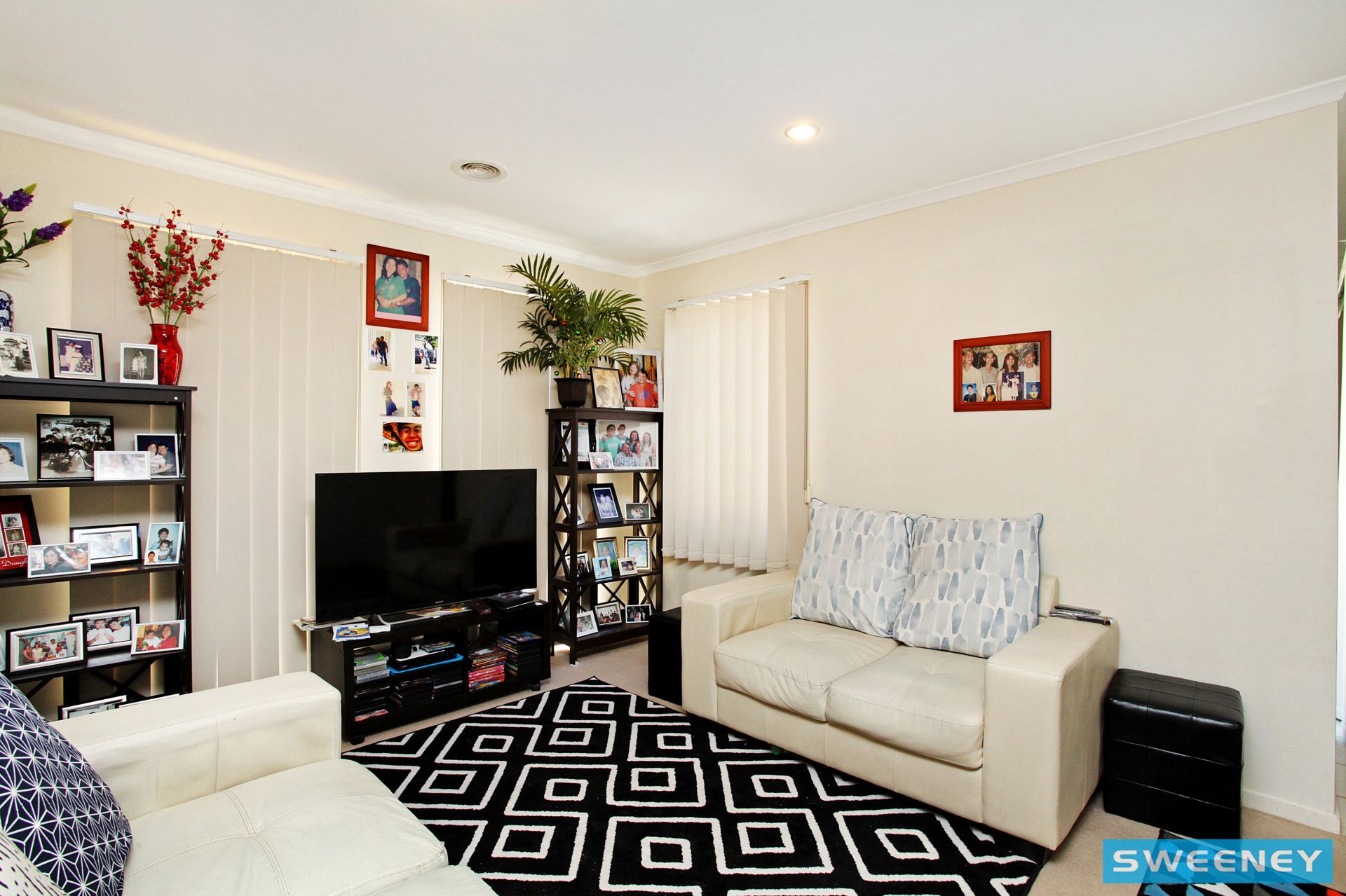 10/8 Sherdley Green, Caroline Springs - Thumbnail 3