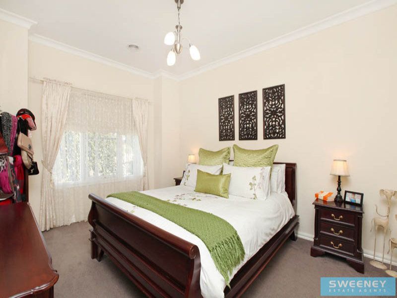 27 Asthima Way, Caroline Springs - Thumbnail 3