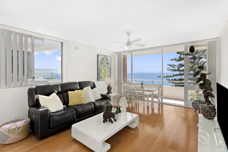 Real Estate For Sale 9/70 Cliff Road Wollongong , NSW