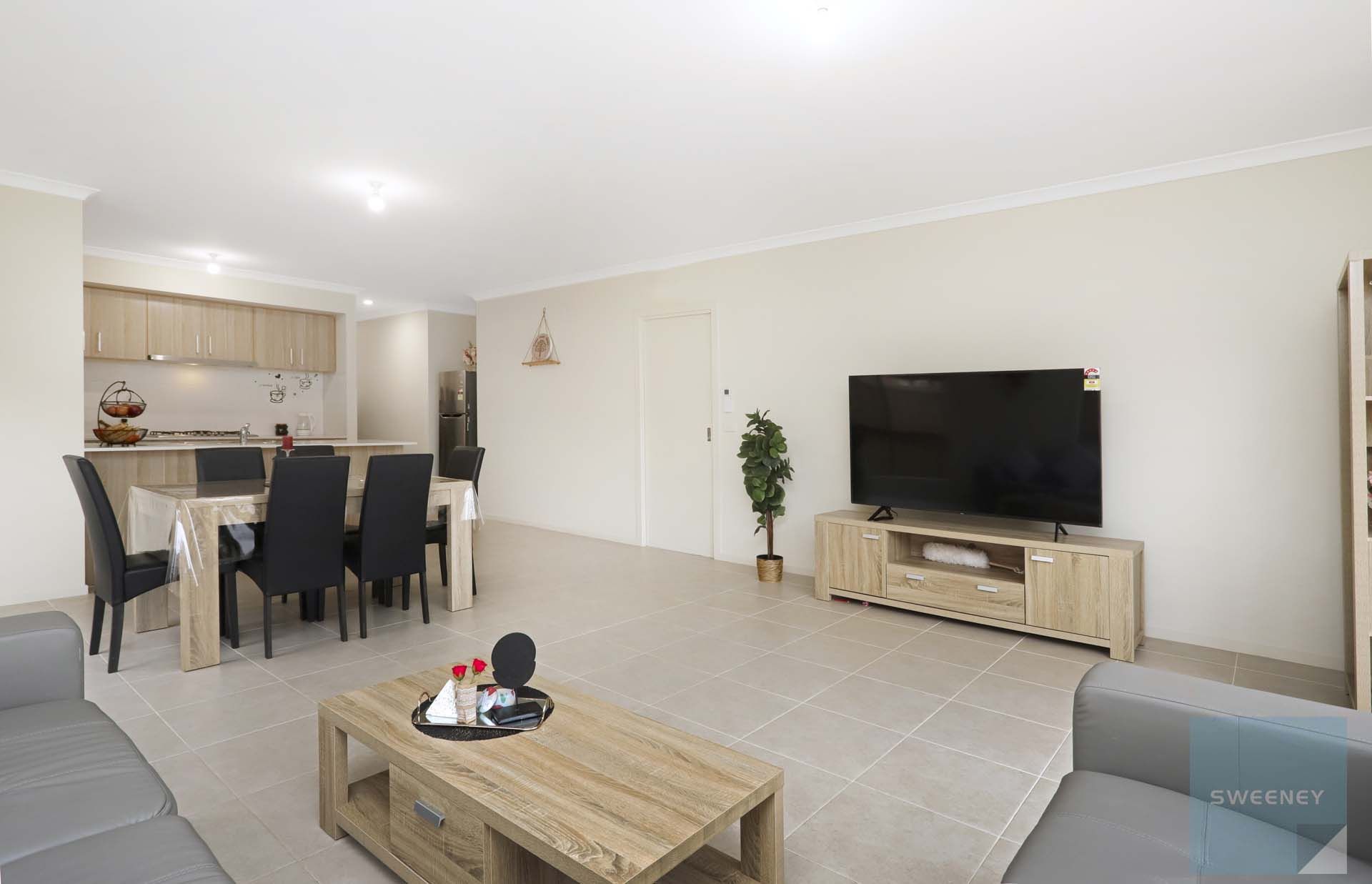 11 Peat Avenue, Thornhill Park - Thumbnail 6
