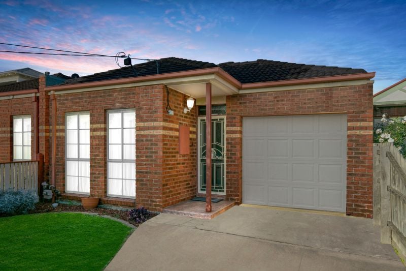 12 Amaranth Avenue, Altona North - Thumbnail 2