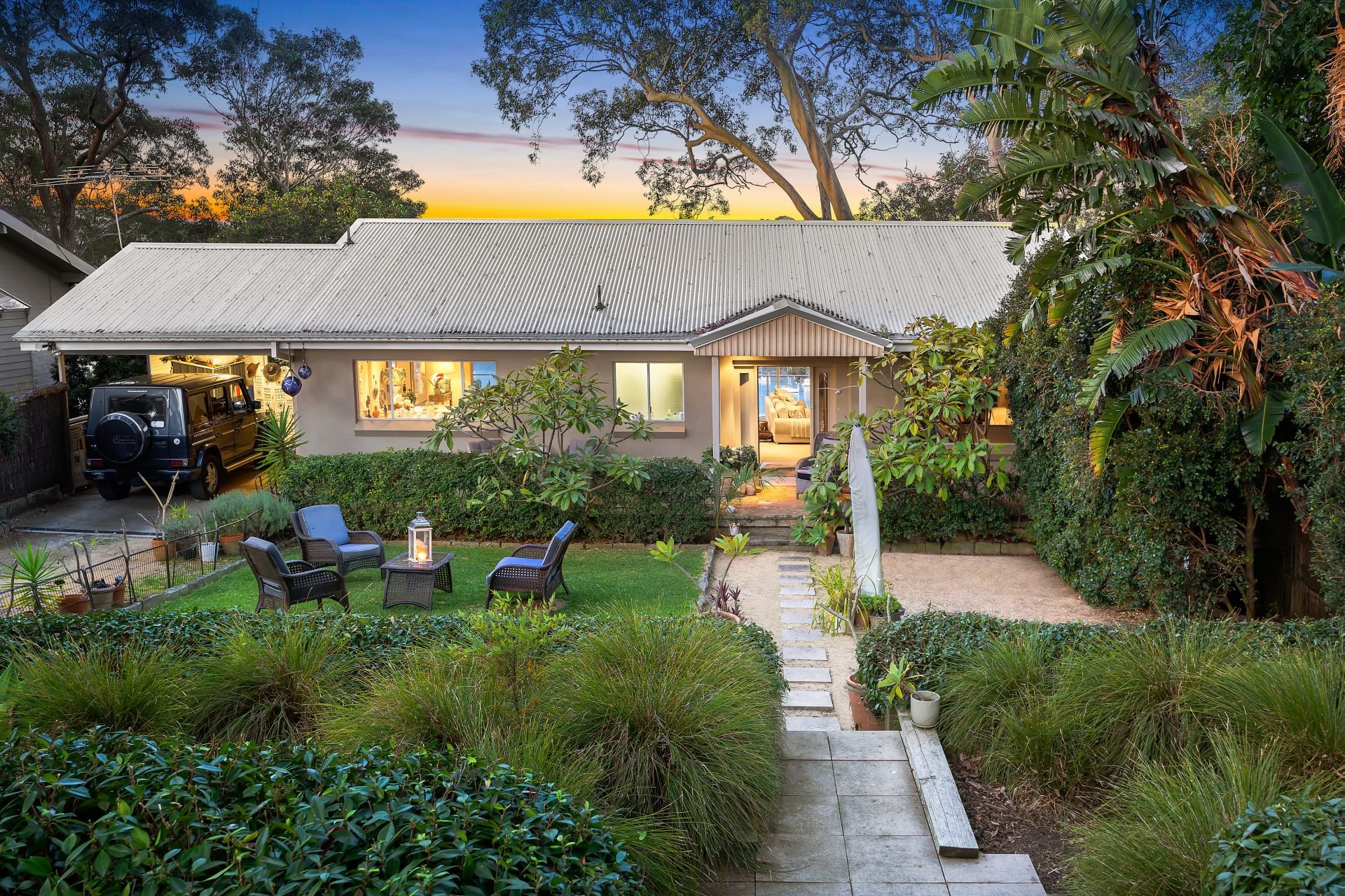 37 Cabarita Road, Avalon Beach Shores Real Estate to our place Modern, boutique