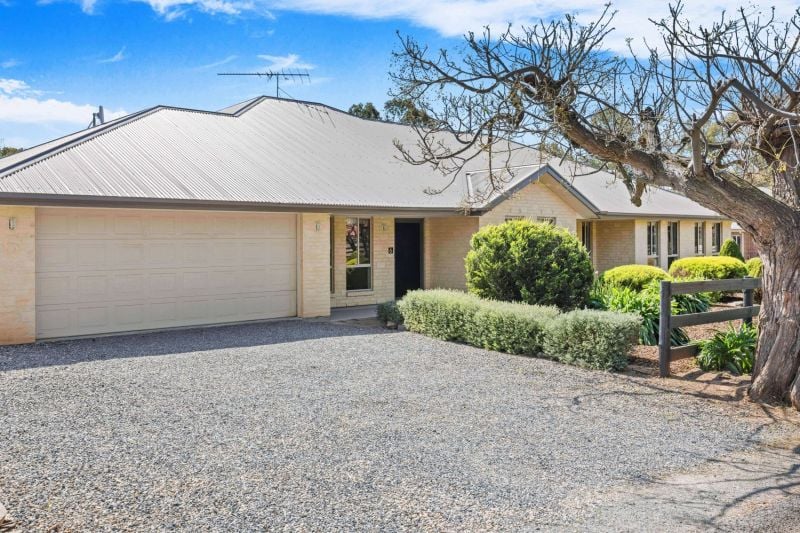 6 Cook Street, Kanmantoo Adcock Real Estate