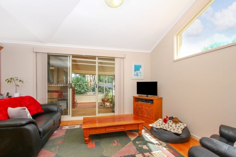 30 Kambalda Crescent, Fisher - Thumbnail 5
