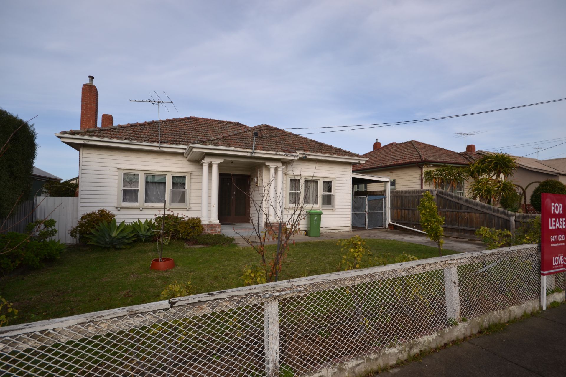 NEAT HOUSE IN THE EVER SO POPULAR WEST OF PRESTON!