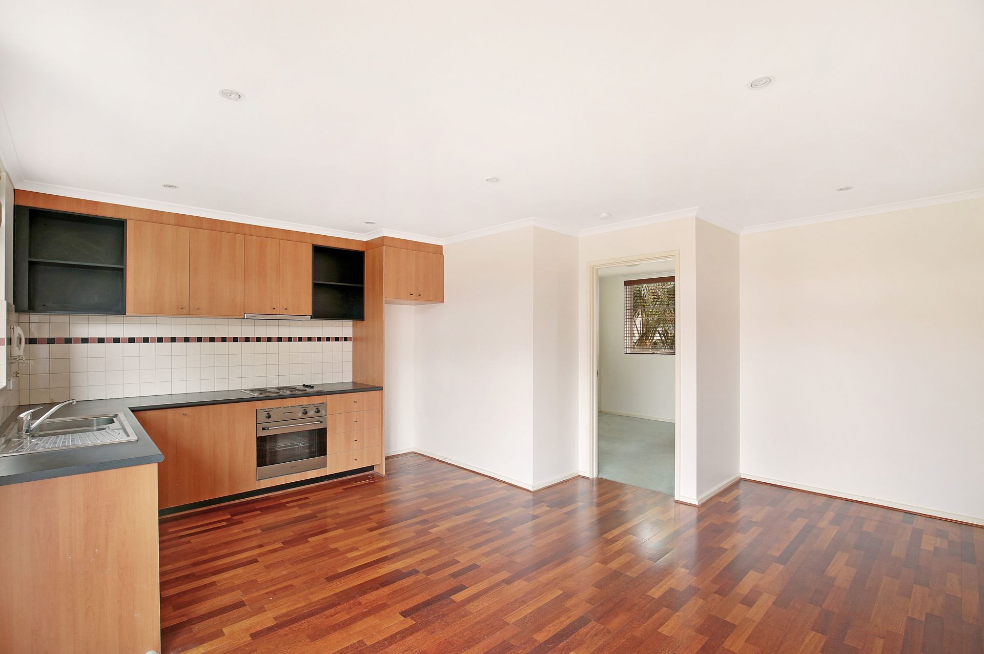 Stunning One Bedroom Apartment In Great Location!