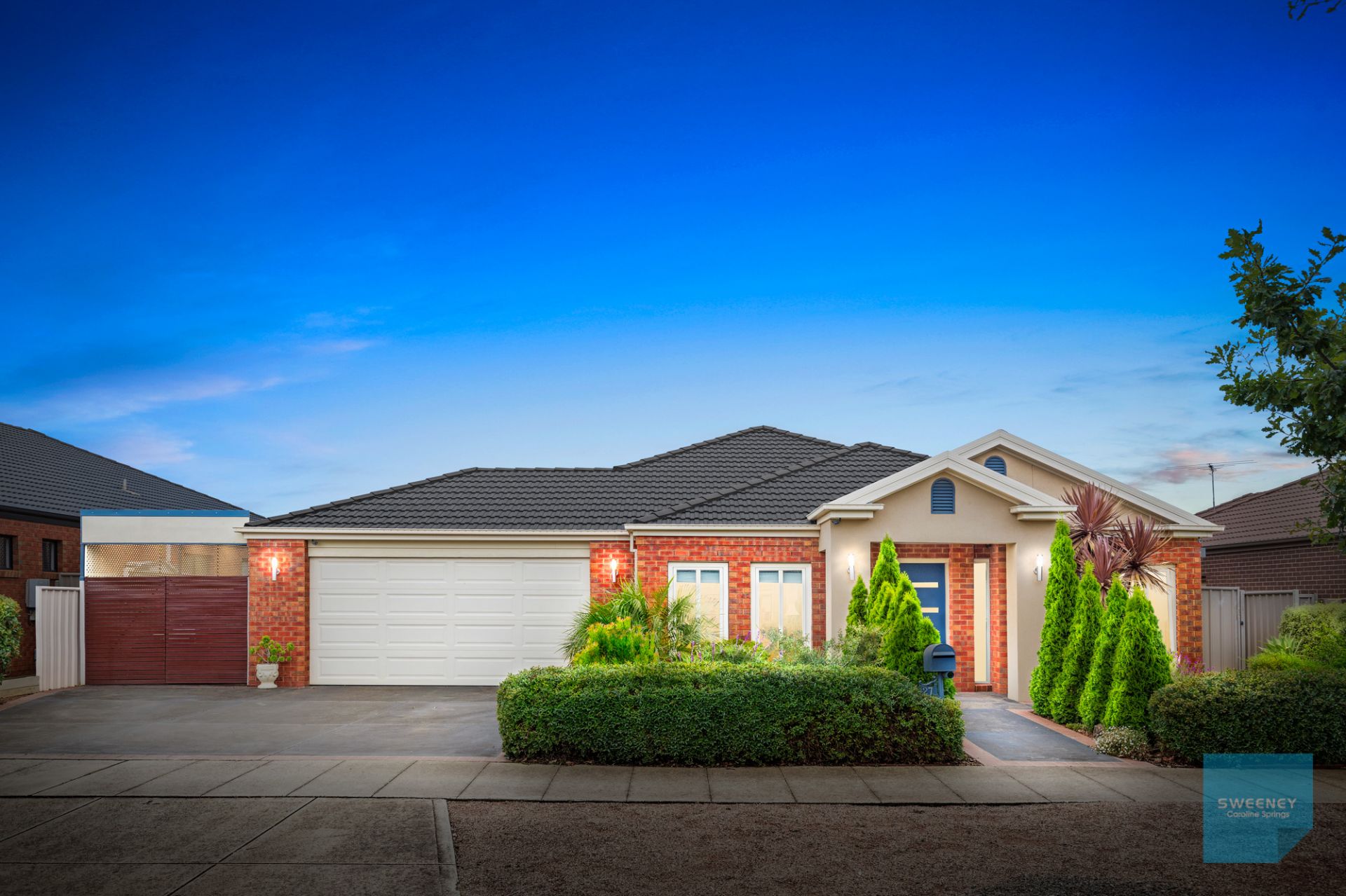 27 Oakview Parade, Caroline Springs - Thumbnail 2
