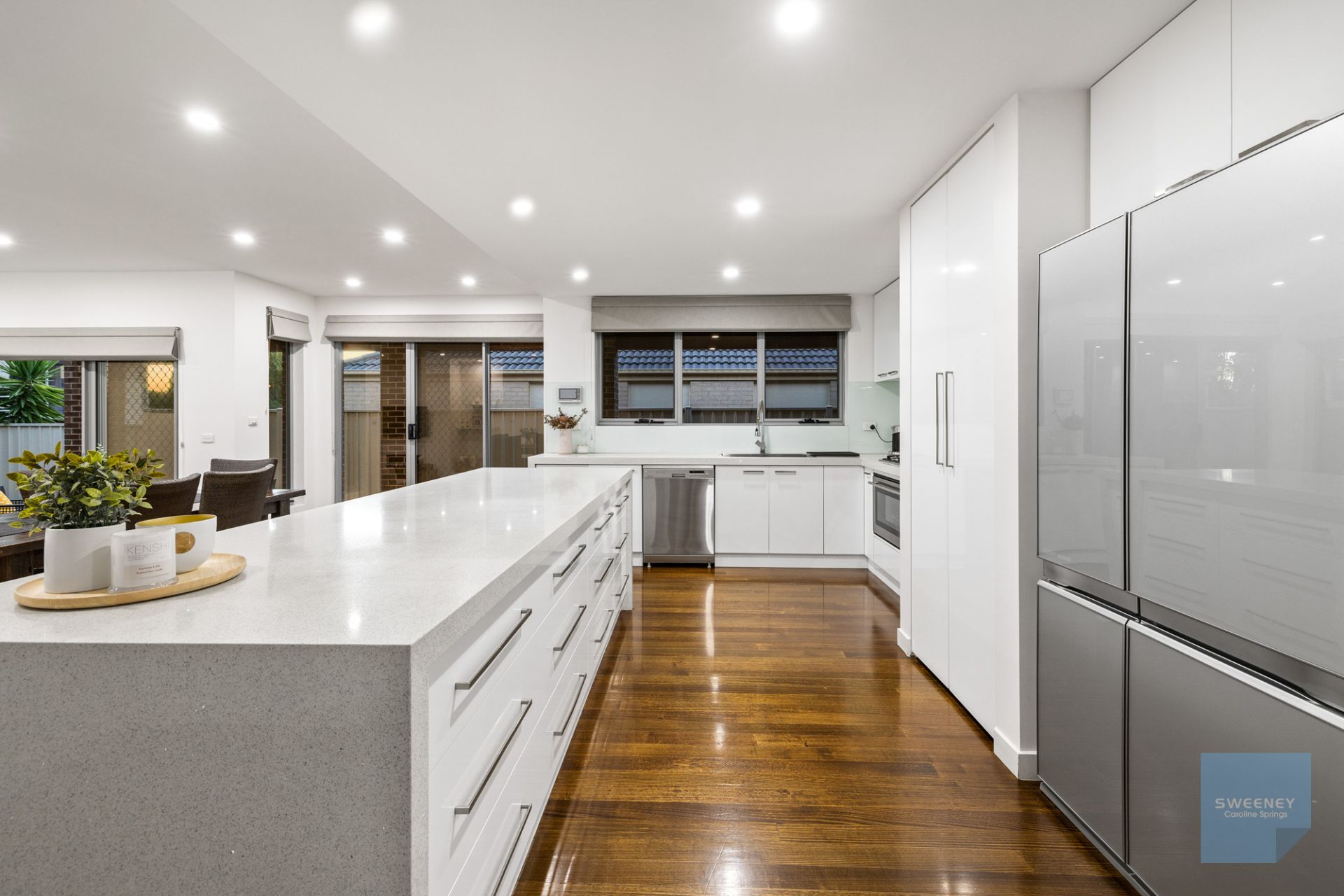 19 Carisbrook Street, Caroline Springs - Thumbnail 4