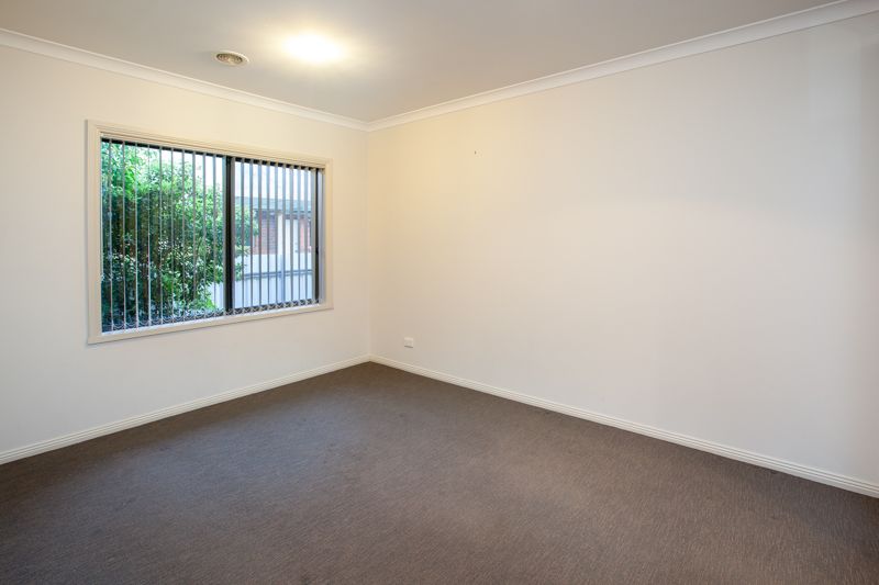 7 Bruno Place Lavington NSW, Lavington - Thumbnail 6