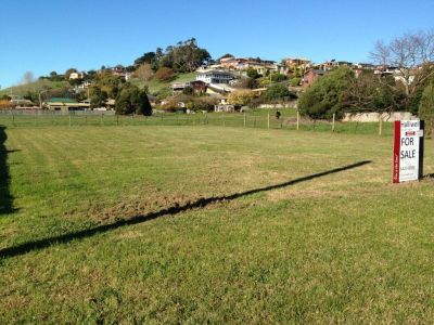 47 David Street, EAST DEVONPORT, East Devonport - Thumbnail 2