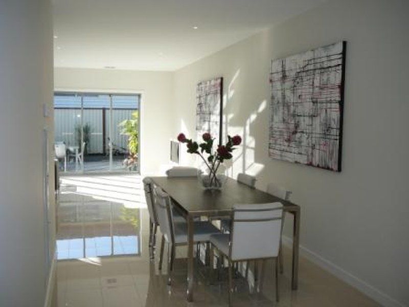 2/44 Hearn Street, Altona North - Thumbnail 3