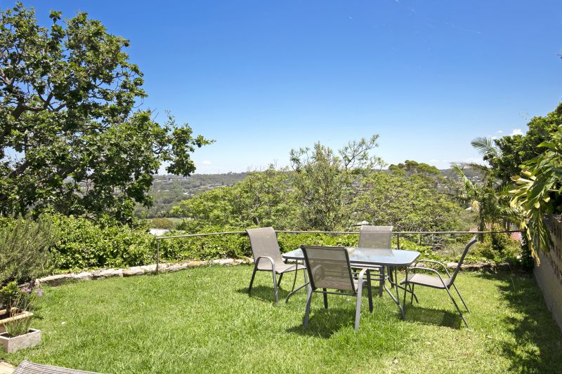 Views, Backyard, Pet Friendly, Three beds over 182 sqm