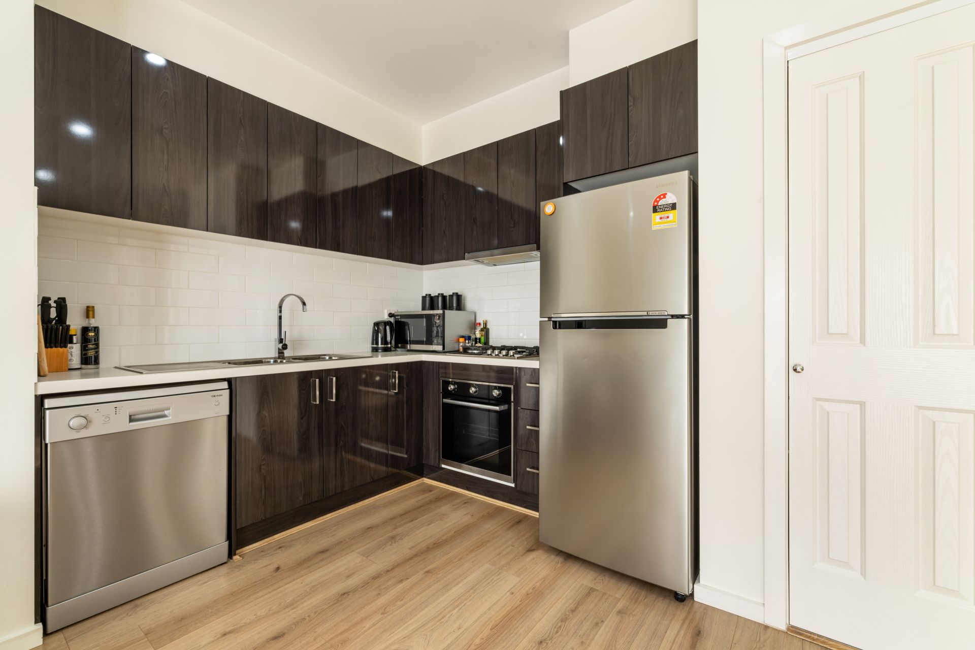 Modern & Light-Filled 2-Bedroom Unit for Rent