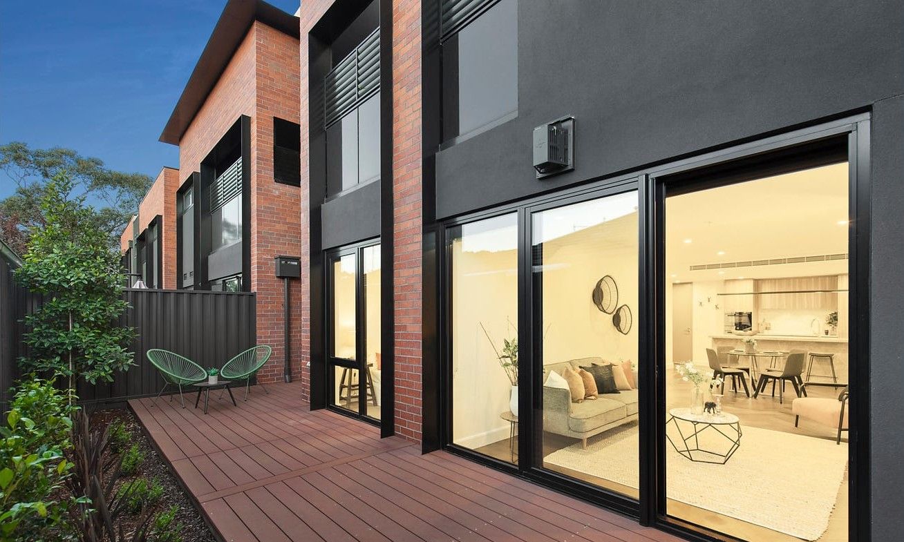 Luxurious Ground Floor Apartment!