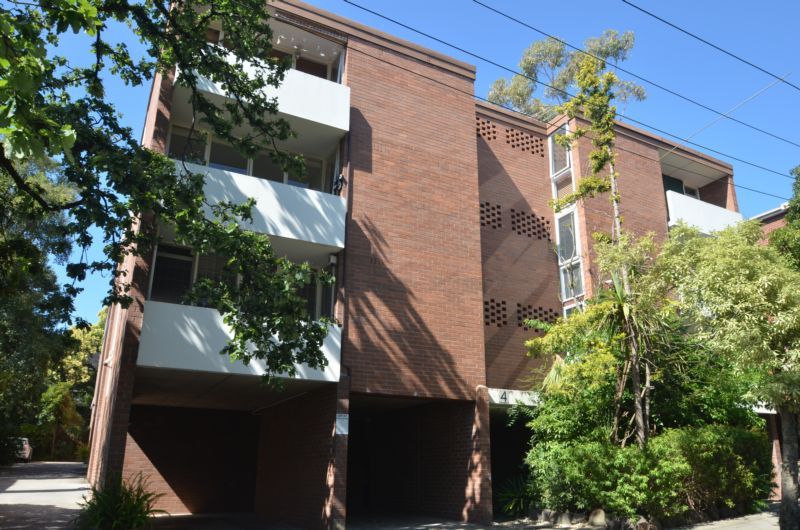 7/4 Gordon Grove, South Yarra - Thumbnail 2