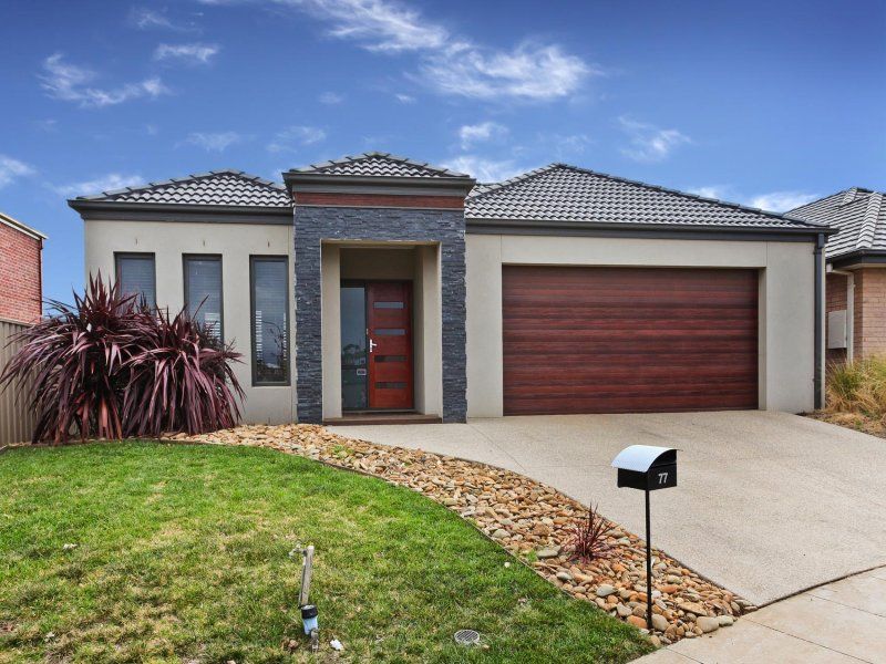 77 Oakview Parade, Caroline Springs - Thumbnail 2