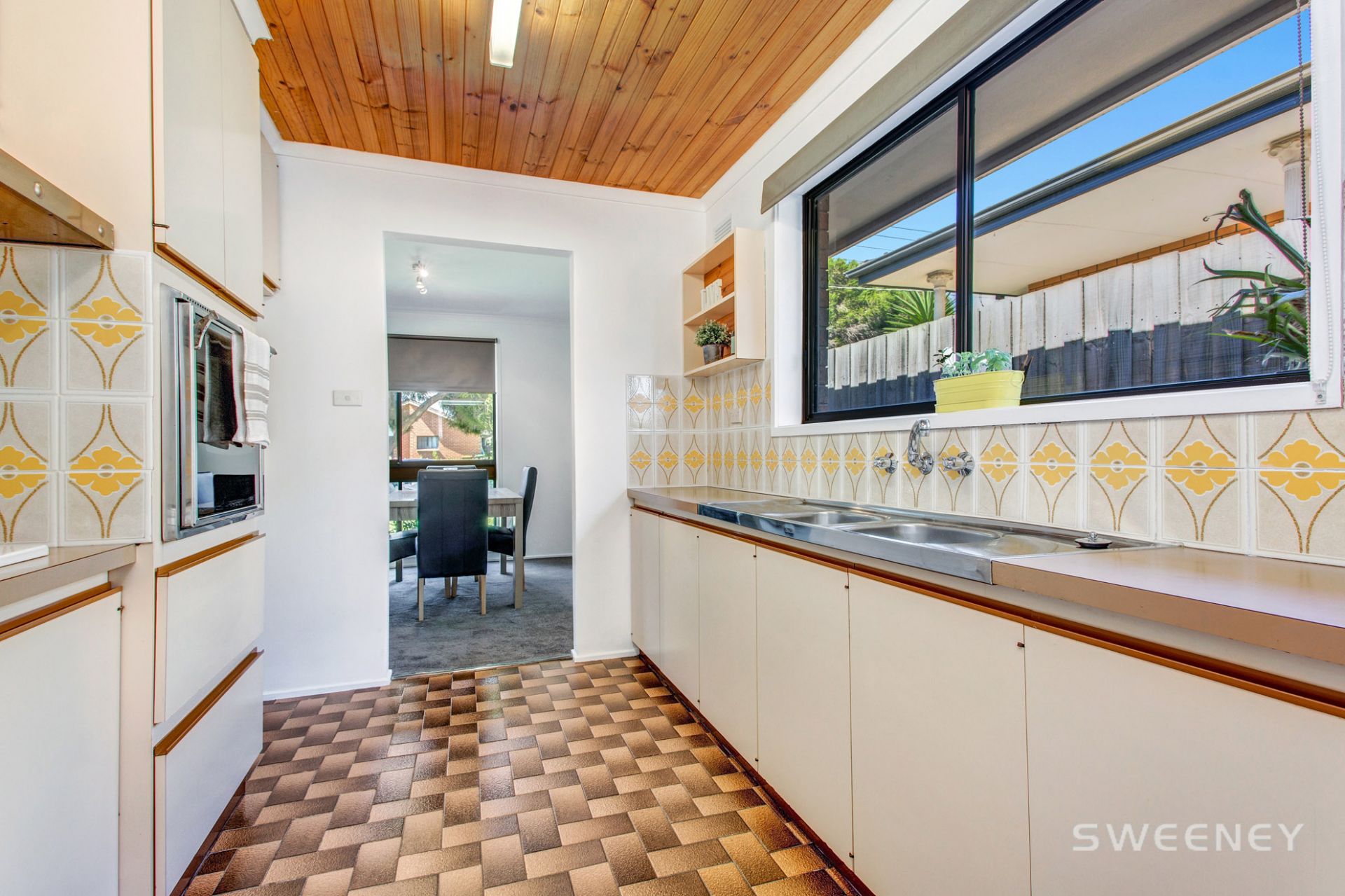 56 Rosebery Street, Altona Meadows - Thumbnail 4