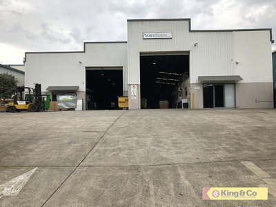 FANTASTIC LOCATION – HEAPS OF HARDSTAND!