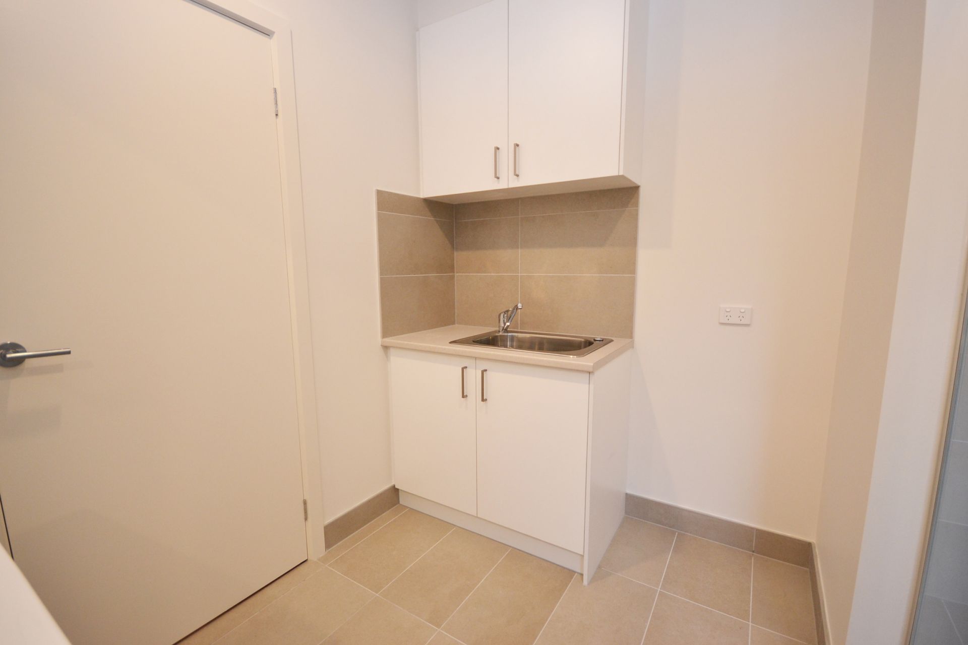 FULLY RENOVATED TERRACE IN THE HEART OF NORTHCOTE!