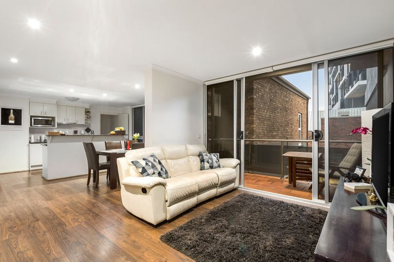 1/170 St Kilda Road, St Kilda - Thumbnail 3