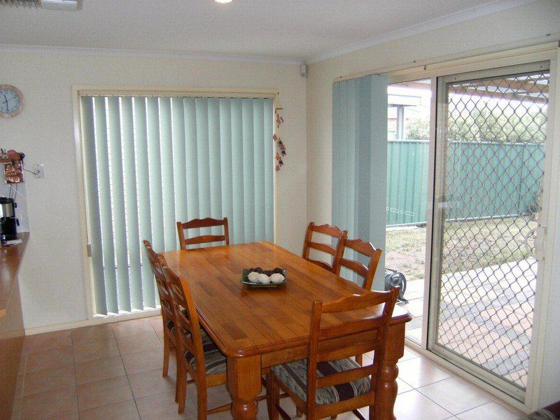 12 Strickland Crescent, Burnside - Thumbnail 5