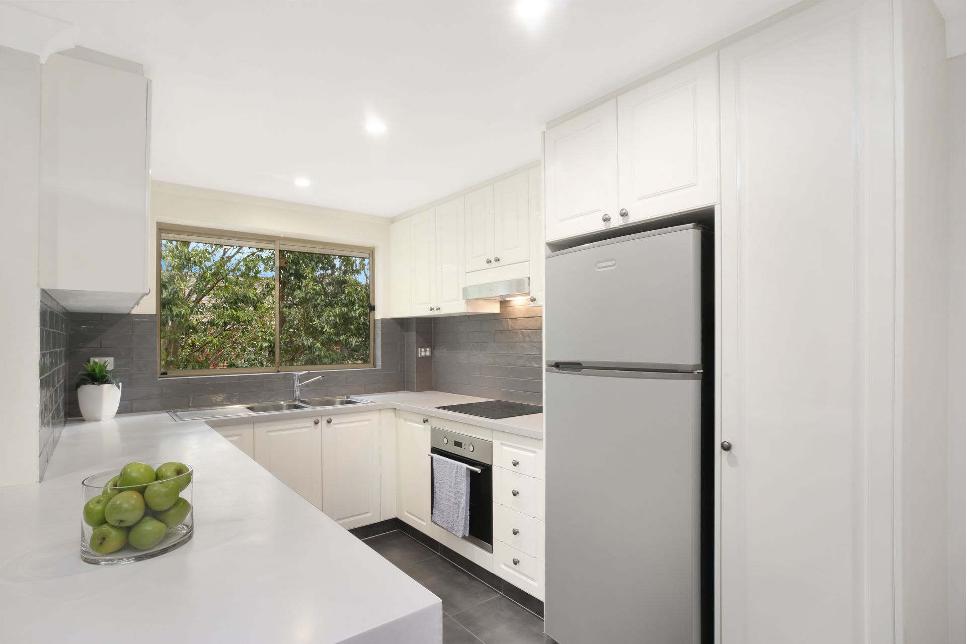 24/45-47 Vermont Street, Sutherland, Sutherland - Thumbnail 2