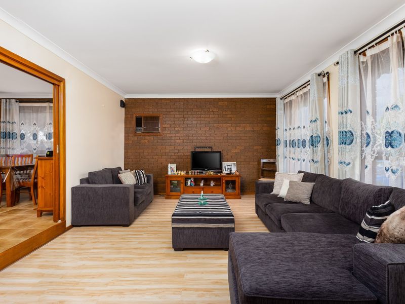8 Edwards Drive, Altona Meadows - Thumbnail 3