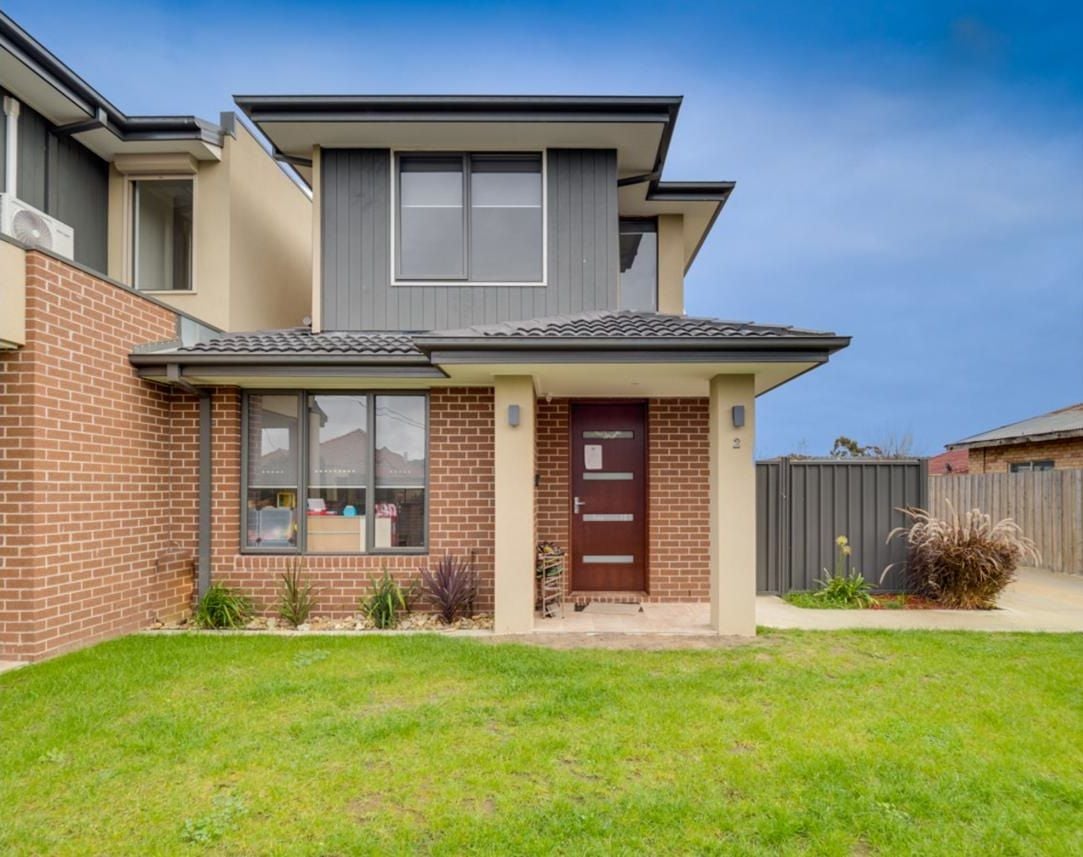 *** UNDER OFFER AWAITING PAYMENT APPLICATIONS CLOSED **