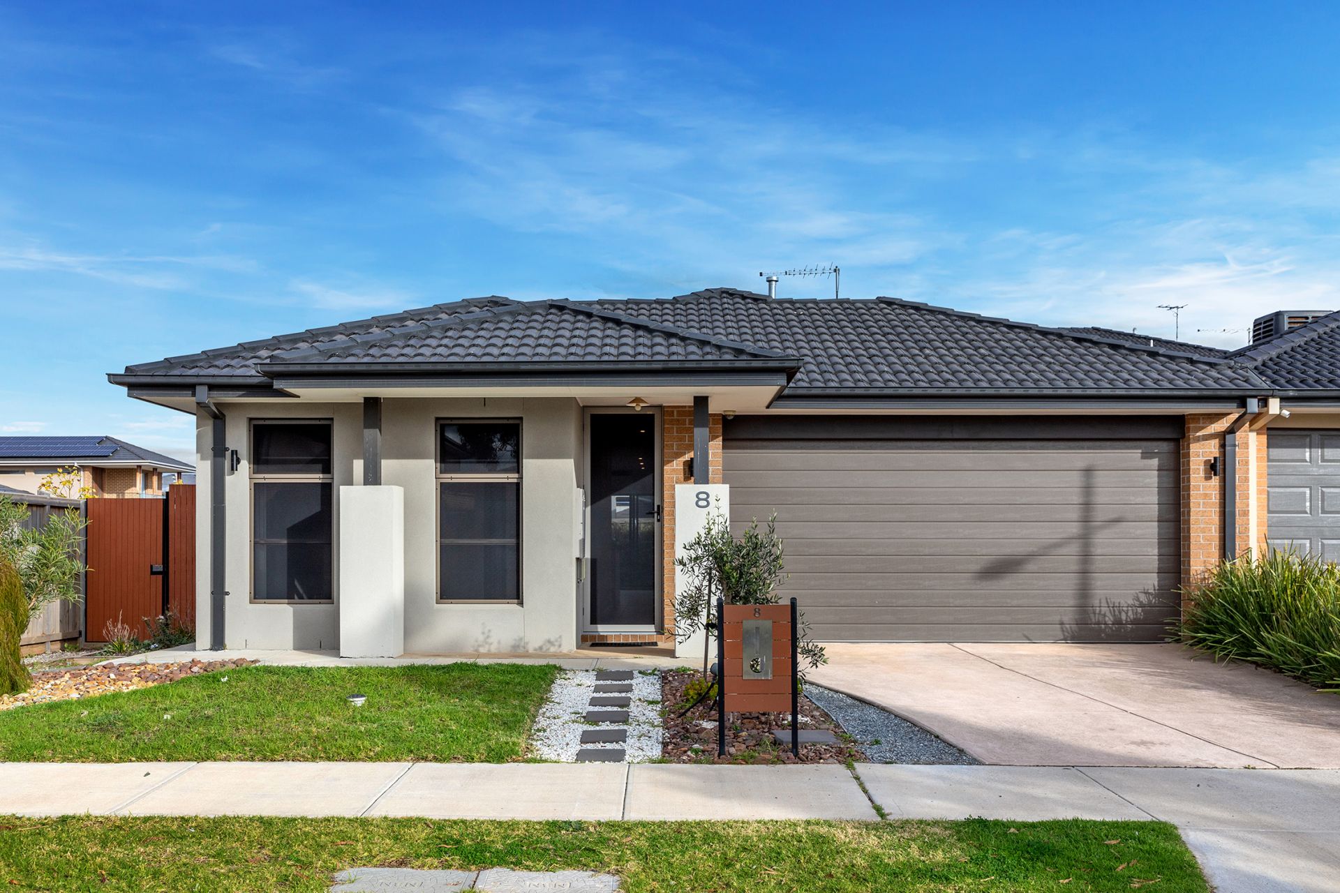 8 Dempsey Avenue, Truganina VIC
