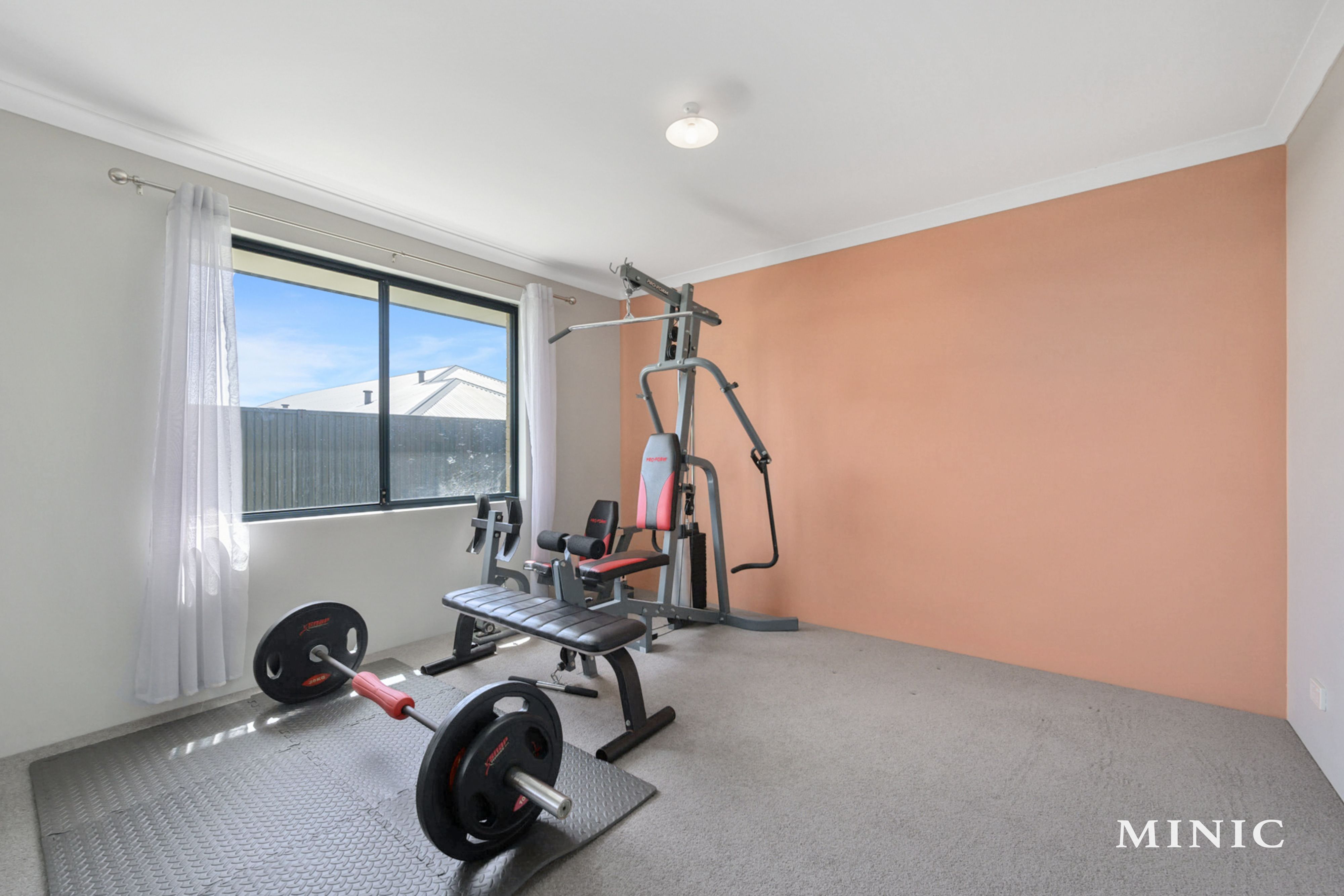 Real Estate For Sale 21 Strathclyde Circuit Champion Lakes , WA