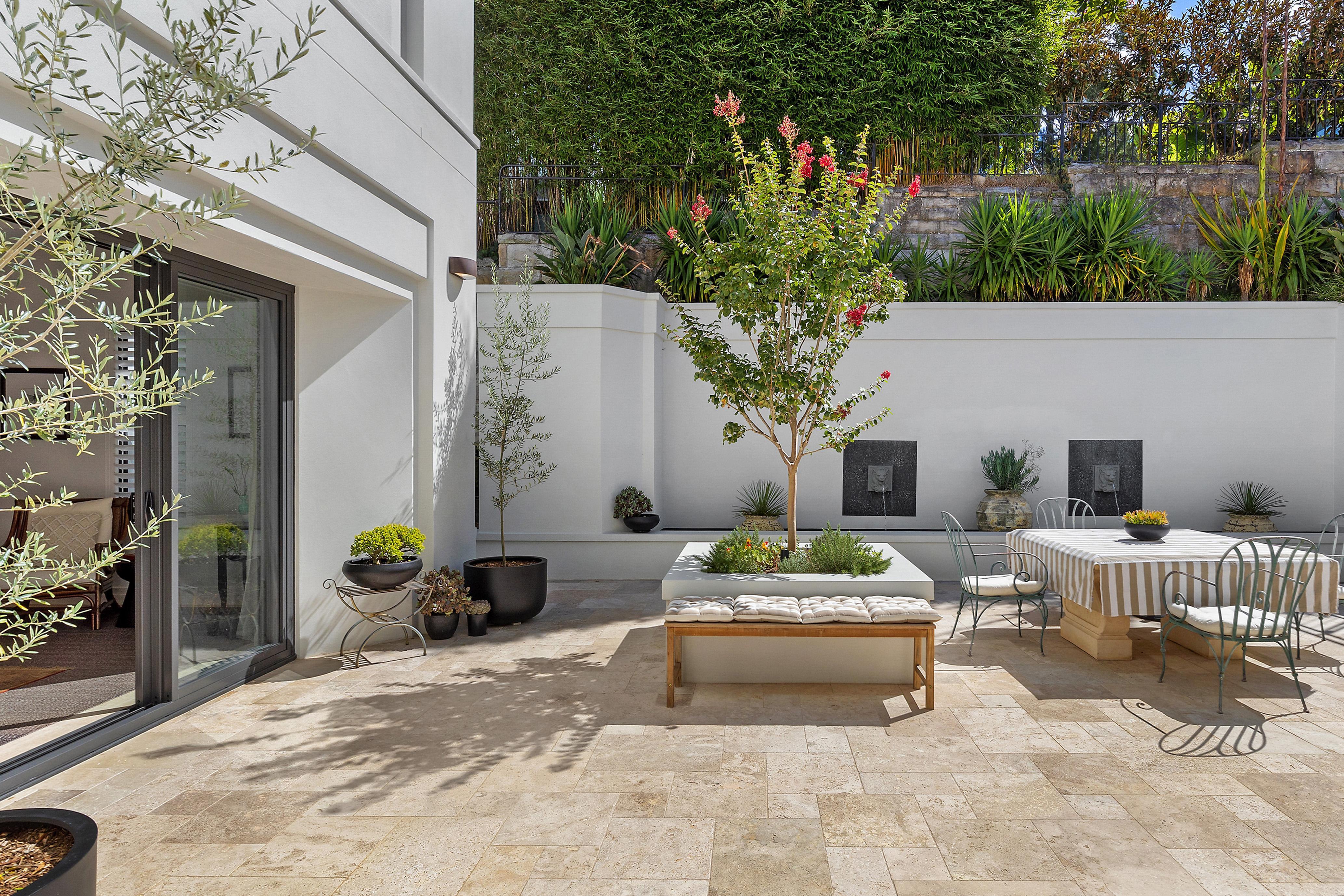 10 Rockley Street Castlecrag 2068