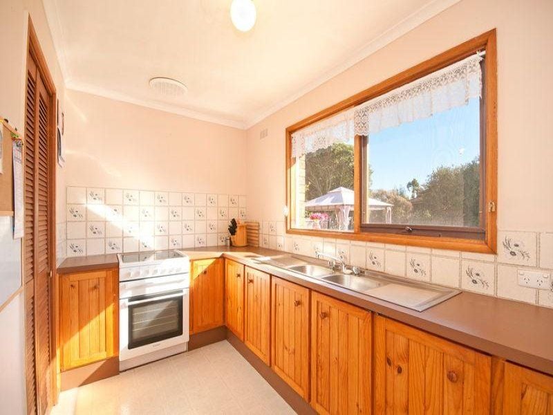 31 Stodart Street COLAC VIC, Colac - Thumbnail 3