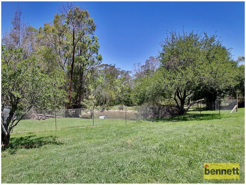 212 Blaxlands Ridge Road