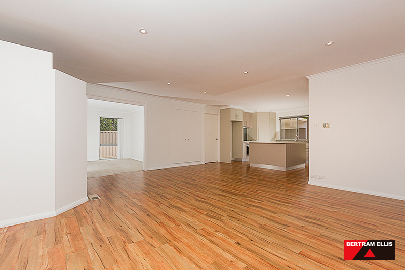 72 Namatjira Drive, Stirling - Thumbnail 6