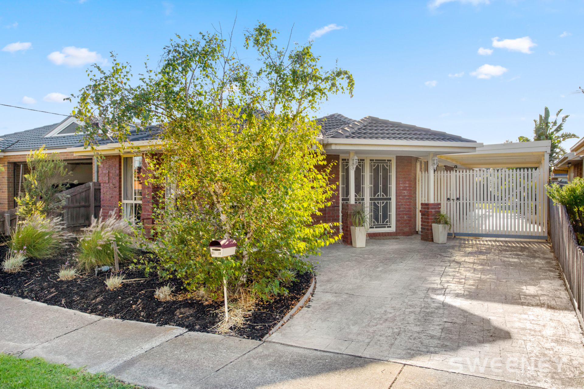 17 Knox Court, Altona Meadows - Thumbnail 2