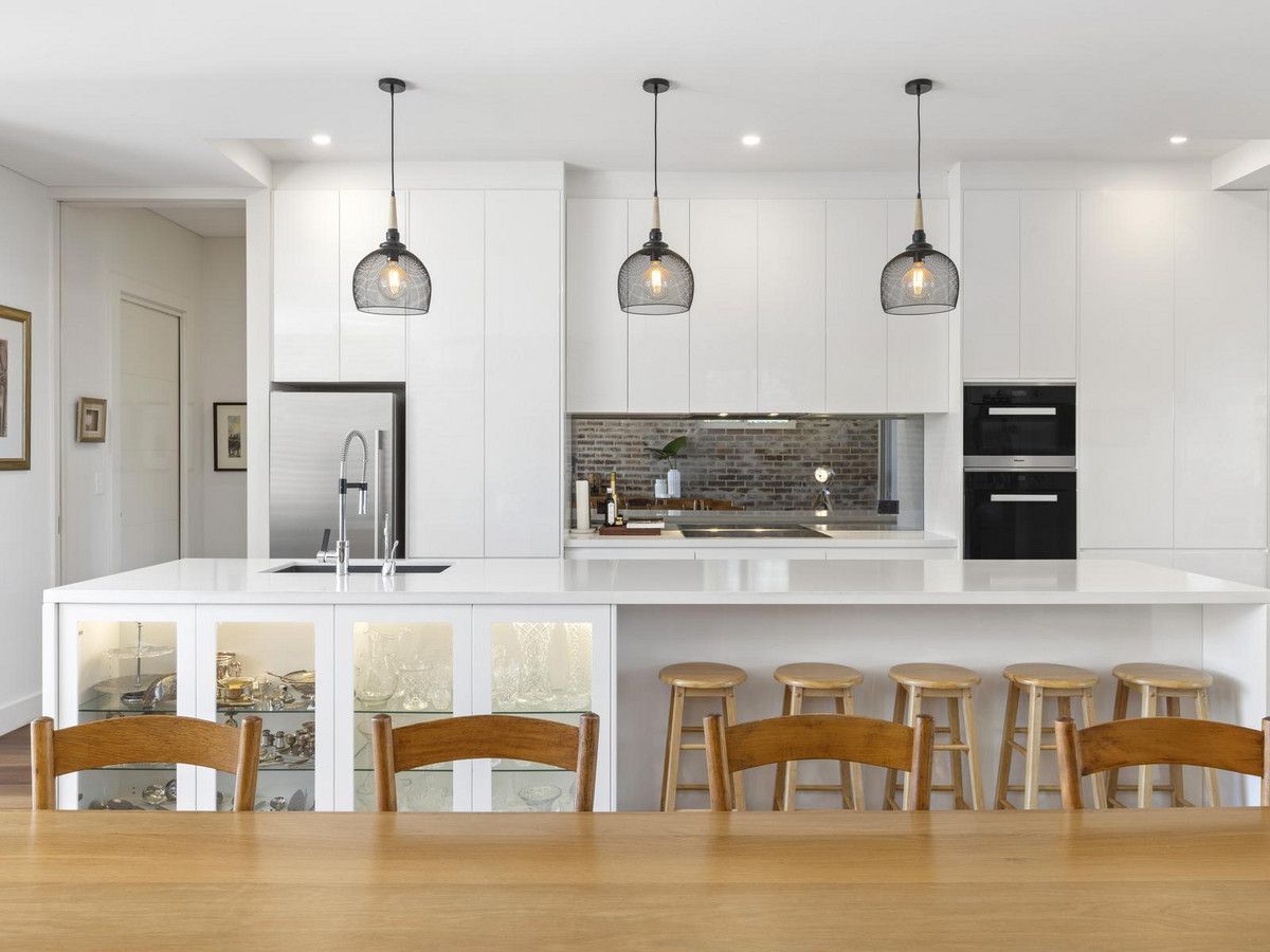 18 Neeworra Road Northbridge 2063