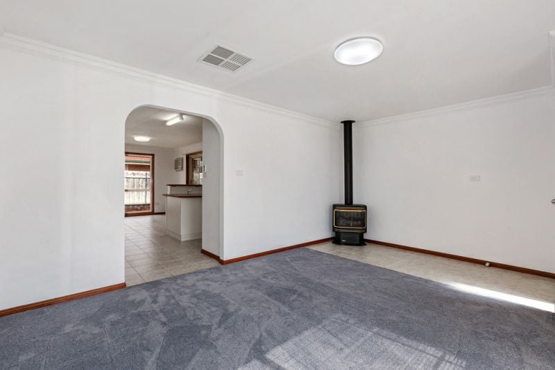 28 Langhorne Street, Altona Meadows - Thumbnail 5