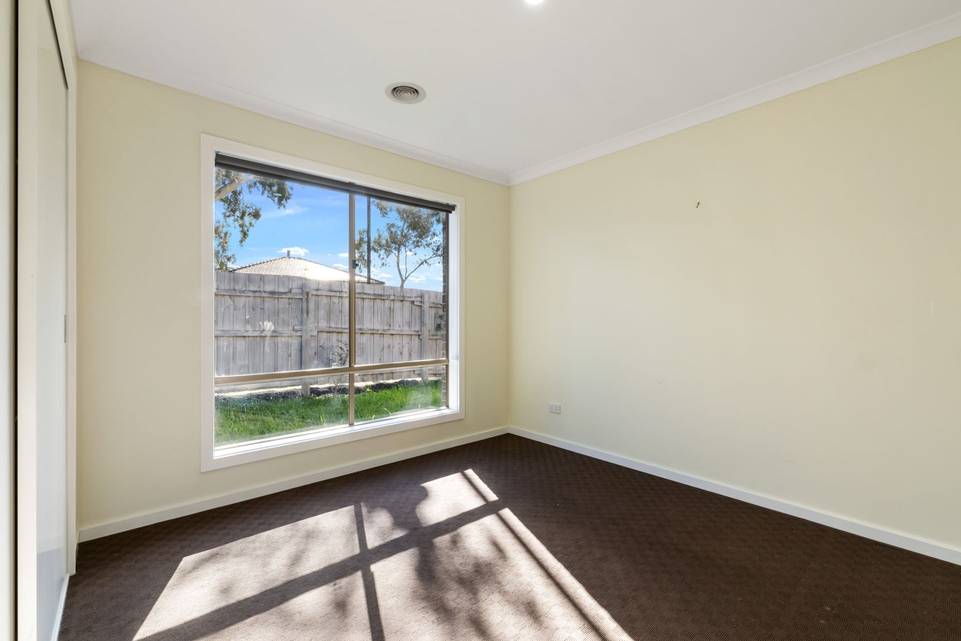 Spacious Family Living in the Heart of Epping