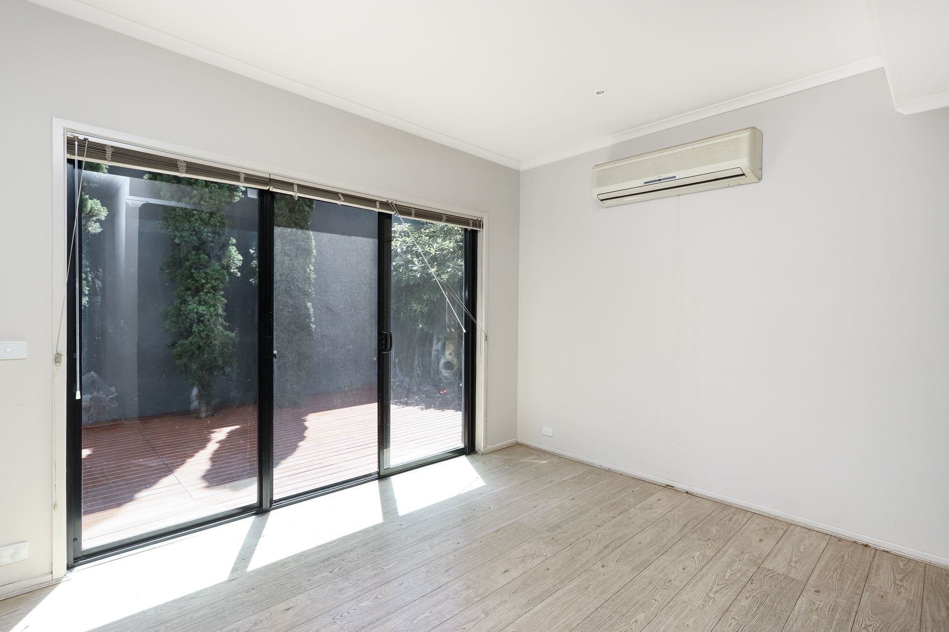1/6-8 Brunel Street South Kingsville VIC, South Kingsville - Thumbnail 6