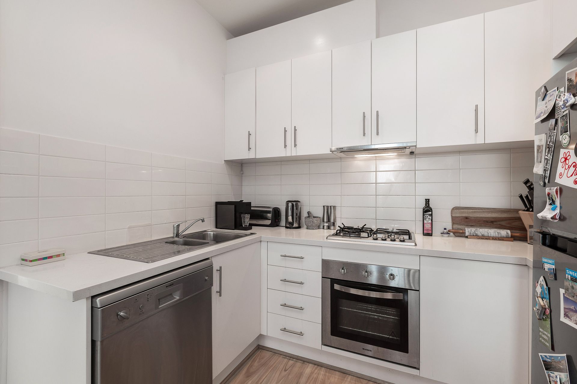 8/23 Pickett Street, Footscray - Thumbnail 6