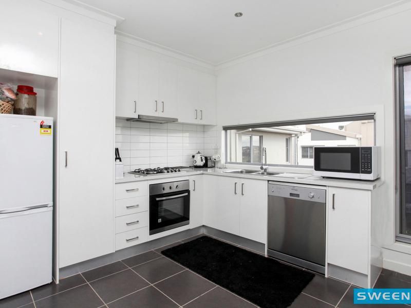 16/69-77 Lancefield Drive, Caroline Springs - Thumbnail 4