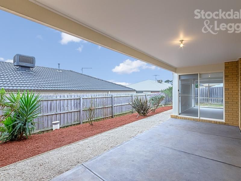 11 Viewpoint Avenue MERNDA, Mernda - Thumbnail 2