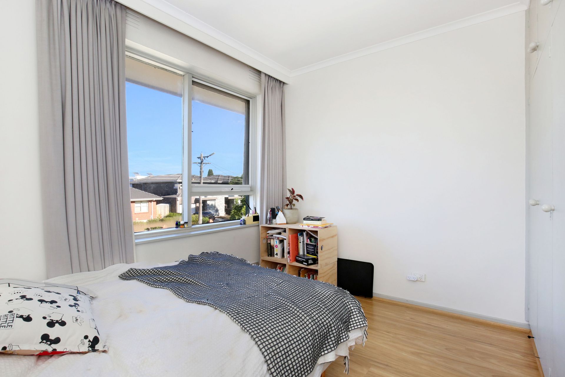 Fabulous two bedroom apartment awaitng you!