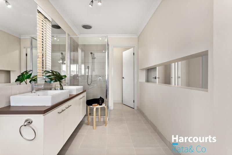 66 Grange Drive, South Morang